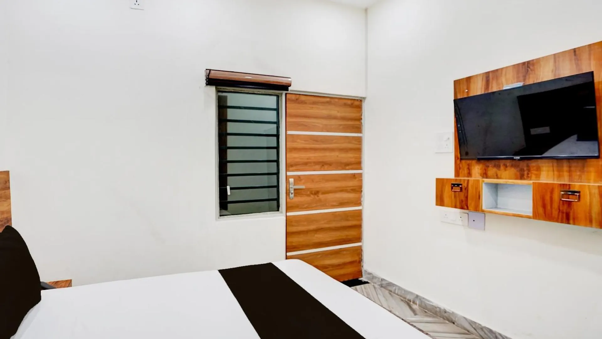 Hotel O Sher-E-Punjab Hotel & Restaurant 아그라