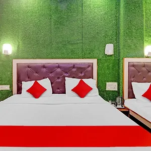 3* Hotel Oyo Flagship House