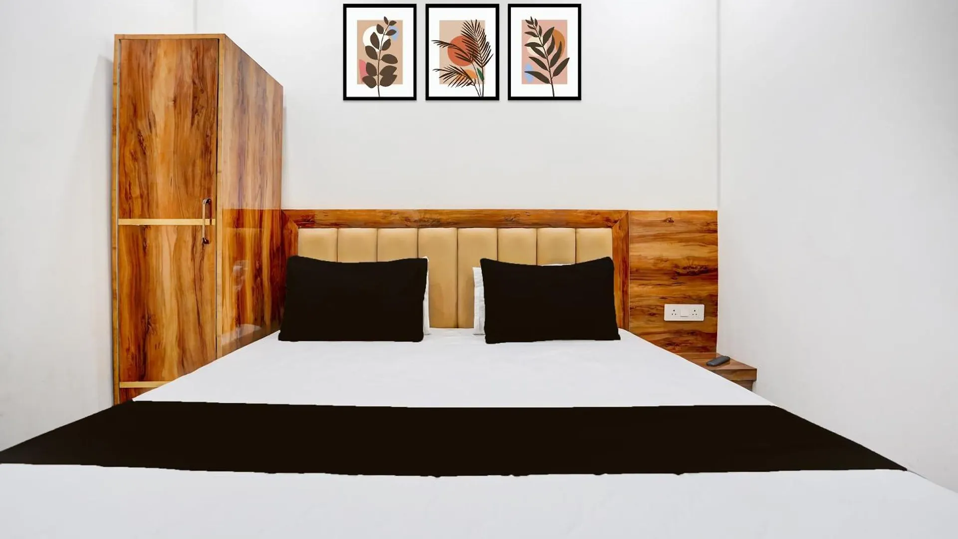 Hotel O Sher-E-Punjab Hotel & Restaurant Agra  Agra (Uttar Pradesh)