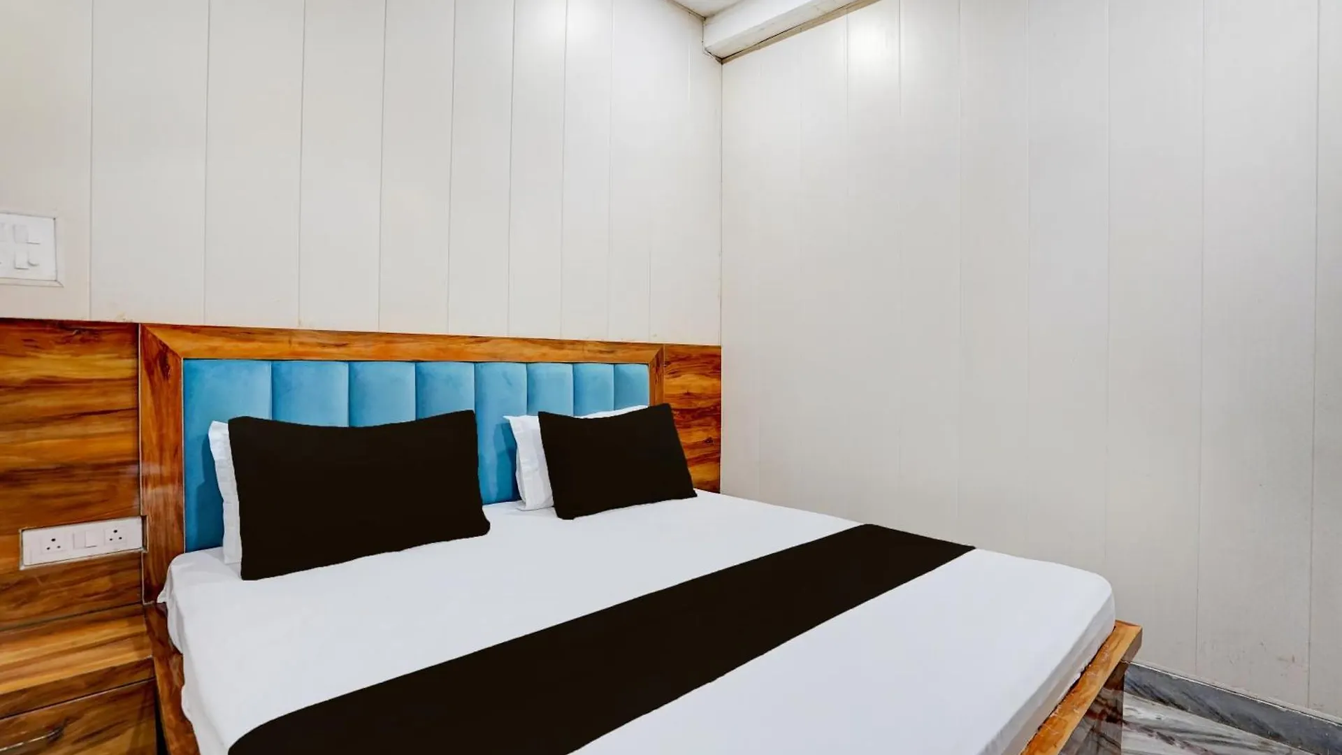 Hotel O Sher-E-Punjab Hotel & Restaurant Agra  3*, Agra (Uttar Pradesh) India