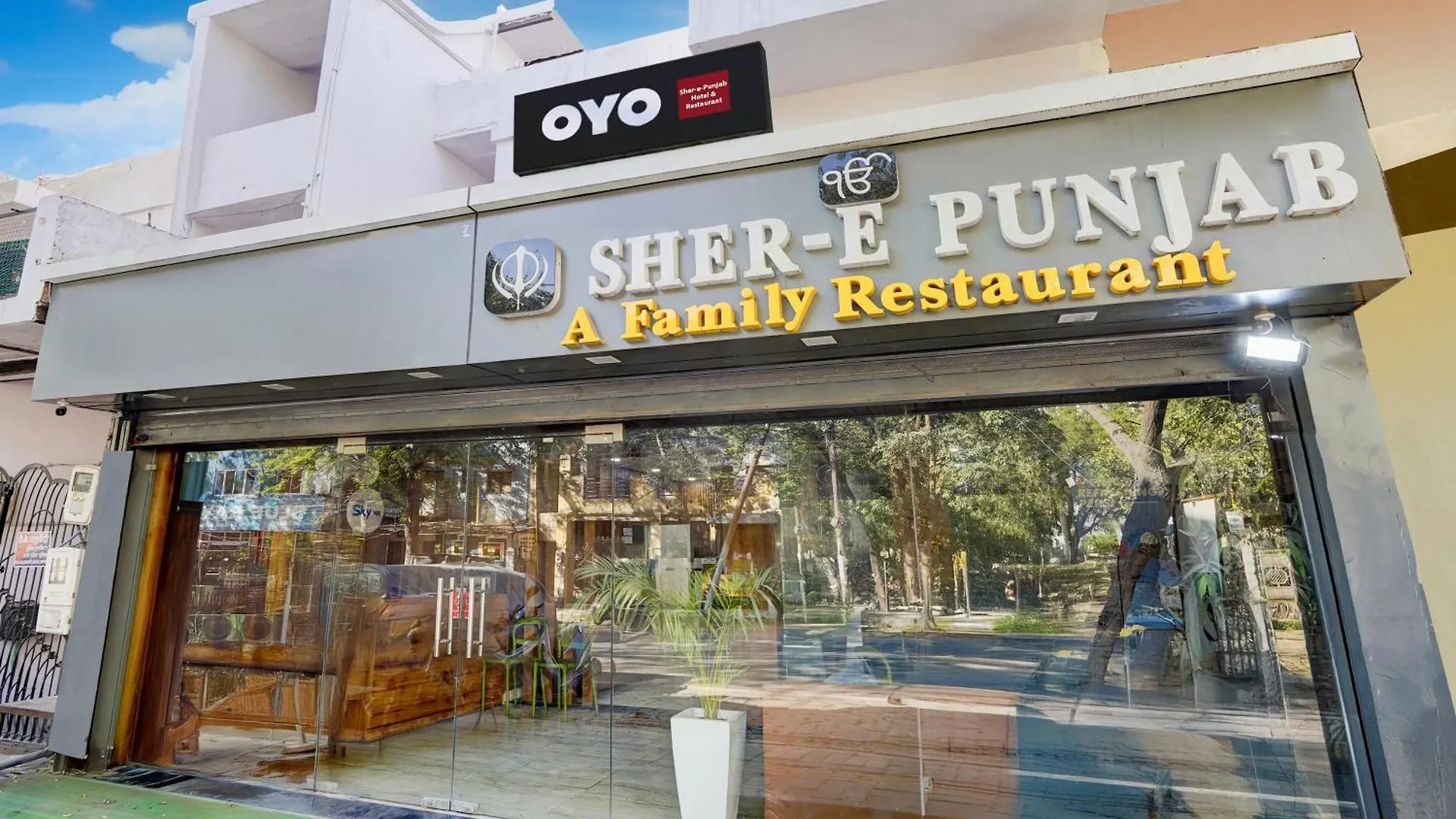 ***  Hotel O Sher-E-Punjab Hotel & Restaurant Agra  India